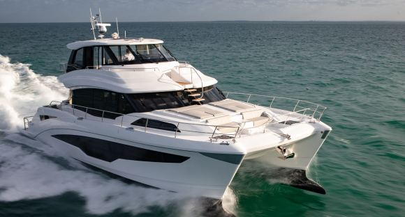 Aquila 70 Luxury