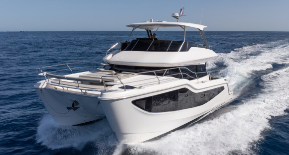 Aquila 50 Yacht